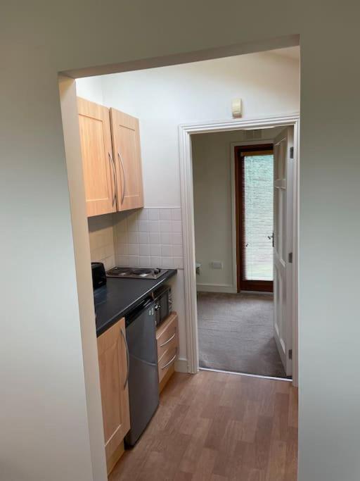 Self Catering Apartment At Beechwalk House. إنيسكري المظهر الخارجي الصورة